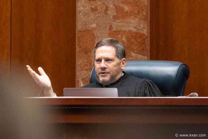 Texas Supreme Court Justice announces plans to retire, Abbott to appoint replacement