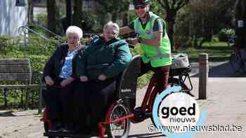 ‘Piloten’ uit Hamont-Achel rijden met ouderen in riksja: “Lach op hun gezicht geeft veel voldoening”