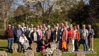 Kleindochter vindt na 80 jaar graf van haar gedeporteerde grootvader: “Ik had alleen een begin, geen einde”
