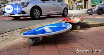 Lister Platz: Dieser Pfeil ist Hannovers traurigstes Verkehrsschild