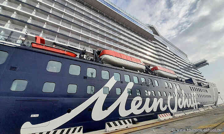 TUI Cruises rockt Malaga bei Relax-Taufe