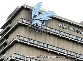 Politie haalt demonstranten uit gebouw Vrije Universiteit Amsterdam