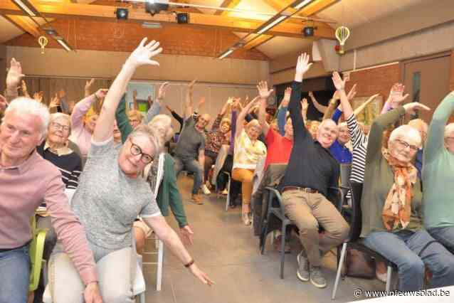 Neos Lennik gaat naar de rugschool