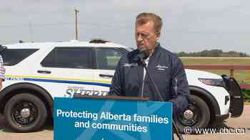 Alberta sheriffs say extra training, more pay needed to become police