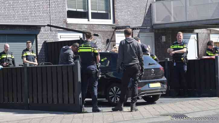Man en twee vrouwen opgepakt bij inval in huis
