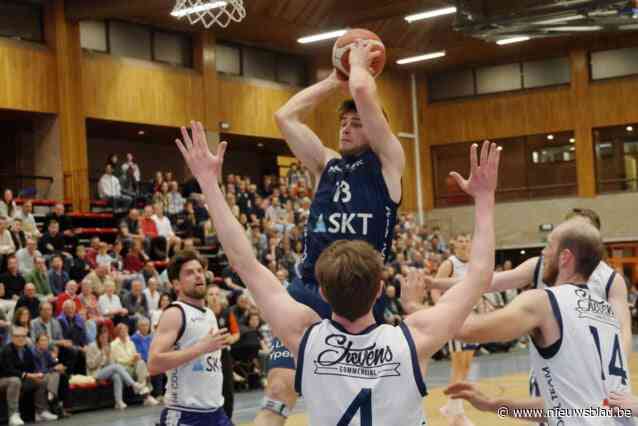 SKT Ieper mag na geniale stunt in Gent naar halve finales van play-offs: “Iedereen dacht dat match gespeeld was, behalve onze spelers”