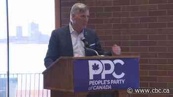 People's Party leader brings message to Windsor, Ont., crowd