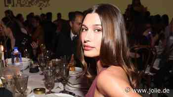 Frisuren-Trend: Aus diesem Grund lässt Hailey Bieber ihre Haare wachsen