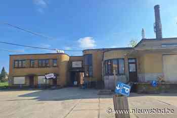 “We zijn een beetje in paniek”: Dirk ziet trouwplannen in het water vallen door onzekerheid over toekomst feestlocatie