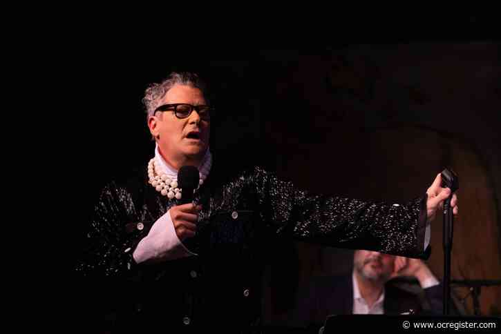 Fashion icon Isaac Mizrahi channels his inner Liza for Southern California cabaret tour