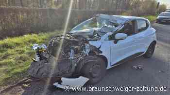 Helmstedt: Auto und Lkw kollidieren auf A2 – Person schwer verletzt