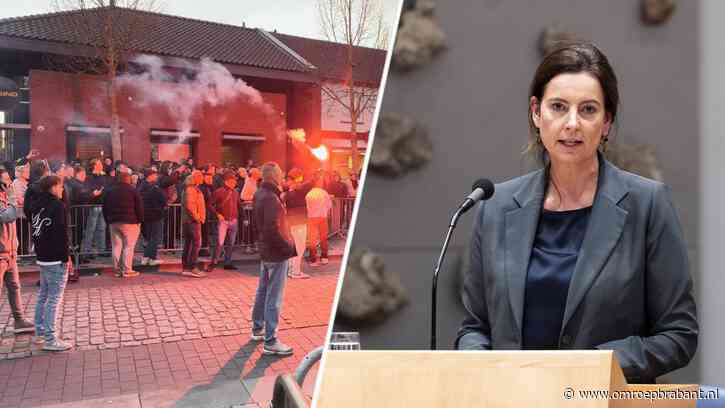 Minister Uitermark over azc-protest Uden: 'Het is afschuwelijk'