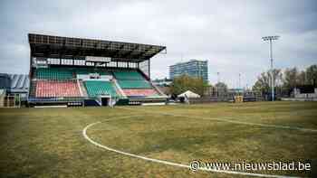 Thuishaven van de Spor wordt stevig aangepakt: eerst nieuwe lichtmasten, nu hoofdtribune