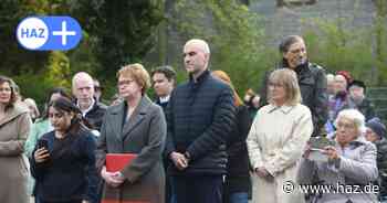 Gedenkfeier am KZ-Mahnmal in Ahlem: Politik warnt vor neuem Hass und vor Hetze