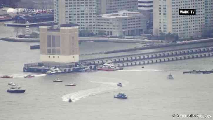 Six people have died in a helicopter crash in the Hudson River in New York City, an AP source says