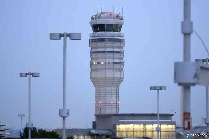 Planes collide on taxiway at Reagan National with members of Congress aboard; no injuries reported