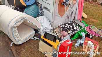 Kreis Calw stellt neue Regel klar: Was in Kleidercontainer gehört – und welche „bösen Überraschungen“ dort warten