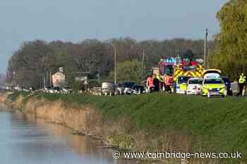 Mystery surrounds car found in Cambridgeshire river