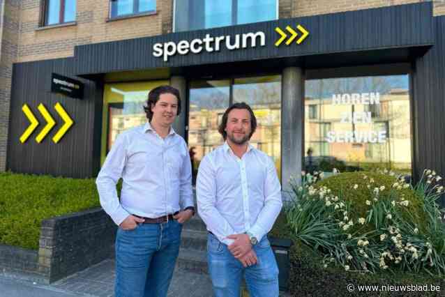 Alerte winkelmedewerkers ruiken onraad bij verdachte bestelling en helpen politie oplichters klissen: “Alle alarmbellen gingen af”