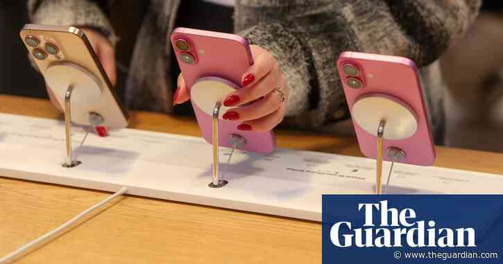 Apple said to be flying iPhones from India to US to avoid Trump tariffs