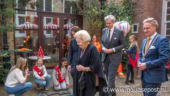 Prinses Beatrix bezoekt Gouda en haalt jeugdherinneringen op