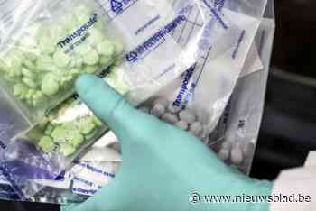 Geen kleren of toiletzak, maar een reiskoffer met duizenden MDMA-pillen: versufte man in inkomhal blijkt drugsdealer