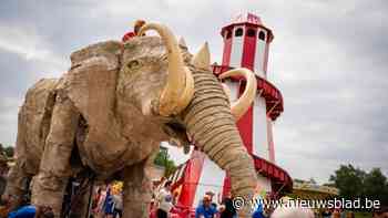 Kaaimannen met zelfgebouwde olifant Rani geselecteerd voor internationaal straattheaterfestival in Ieper