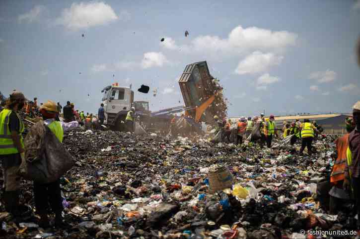 Schweden ertrinkt in ausrangierten Fast-Fashion-Artikeln