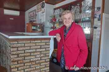 Iedereen is al 50 jaar welkom bij cafébazin Maria (87): “De klanten zijn mijn beste dokters”