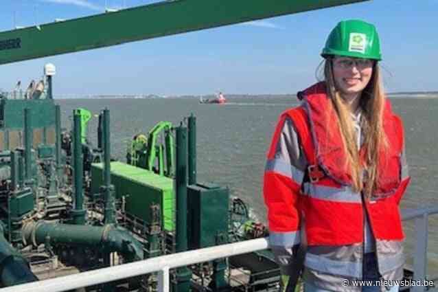 Studente Demi test cyberveiligheid op zee: “Op drijvend kantoor kan kleine storing al poort tot gevoelige data vormen”