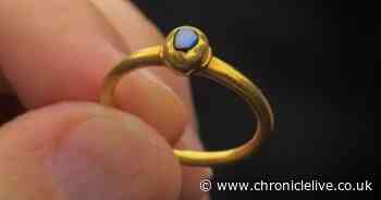 BBC Antiques Roadshow guest amazed by value of ring he discovered when gardening