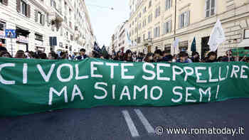 Sciopero globale per il clima: "Ci volete seppellire ma siamo semi", a Roma il corteo di Fridays for future