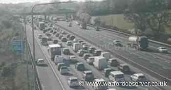 M25 delays mounting due to 'broken down vehicle'