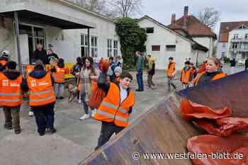 Schüler befreien Brackwede von Straßenmüll