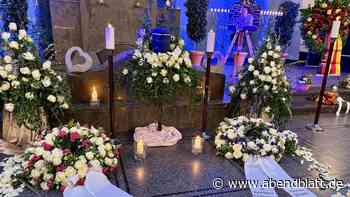 Trauerfeier für Sofia Gubaidulina mit Kranz von Anne-Sophie Mutter