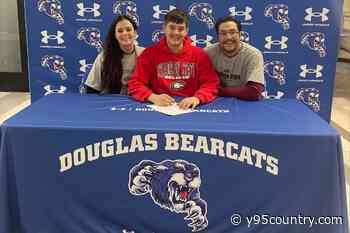 Anthony Henson from Douglas Signs for Football at Chadron State