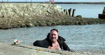North Tyneside mayoral candidate swims across the Tyne as campaign kick-starts