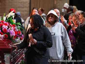 Emotions run high at memorial for slain 13-year-old girl