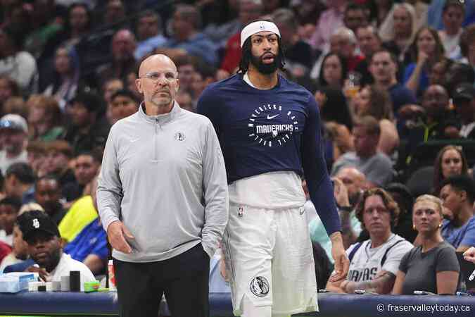 Anthony Davis gets first triple-double of the season to lead Mavericks past Raptors 124-102