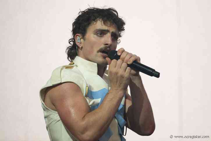 Coachella 2025: Watch Benson Boone with surprise guest, ‘Queen’ guitarist Brian May