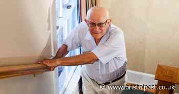 'Key' symptom of dementia could appear when walking up stairs - what to look for