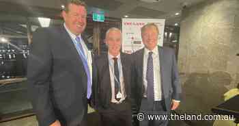 Agents dig deep for flooded farmers during ALPA Young Auctioneers dinner