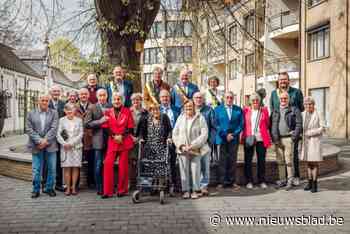 Stad huldigt in één keer 365 jaar huwelijksgeluk: “Een eer om de liefde te vieren”