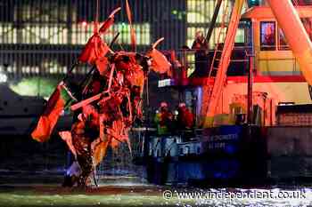 Hudson helicopter crash latest: Siemens executive and family killed after helicopter breaks apart midair