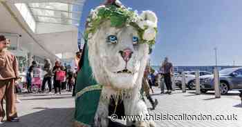Life-sized lion puppet and acrobats delight at shopping centre Eid celebration