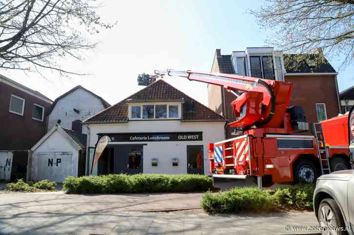 Rookontwikkeling boven cafetaria zorgt voor brandmelding, oorzaak wordt onderzocht
