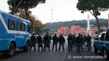 Derby Lazio-Roma a rischio scontri, blindata la zona dell'Olimpico. Strade chiuse e bonifiche