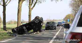 Automobilist (53) overleden na ernstig ongeval op N224