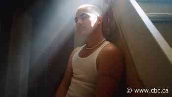 Toronto singer-songwriter, other Canadian trans artists, cancel U.S. shows citing safety, discrimination fears