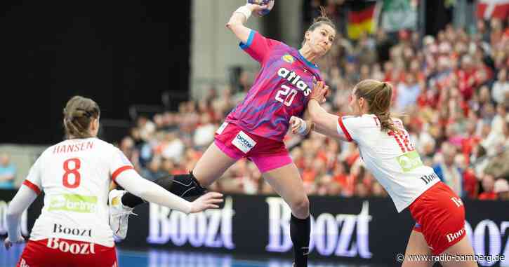 Handball-Frauen bejubeln Sieg in Dänemark